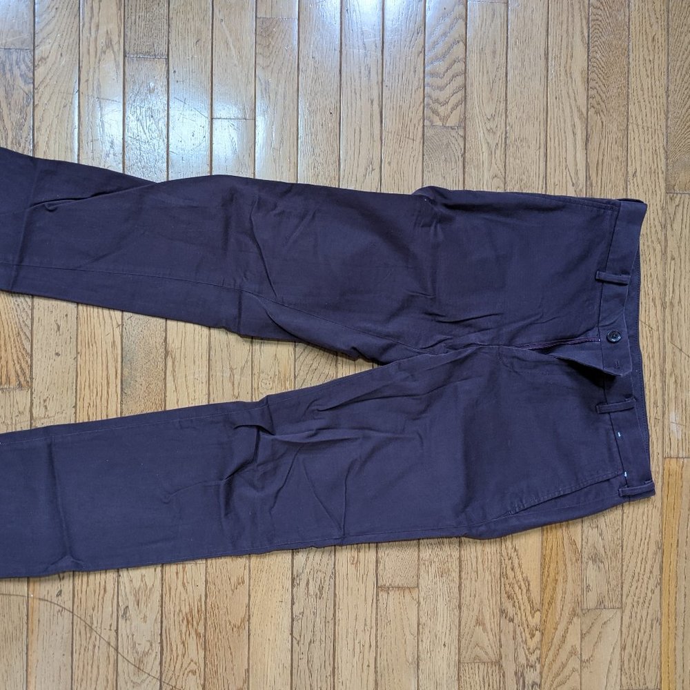 Uniqlo Burgundy, slim-fit chino, 30/34